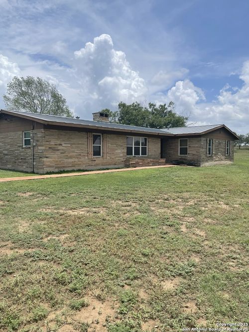 19512 Tonkawa Pass, Garden Ridge, TX, 78266-2889 | Card Image