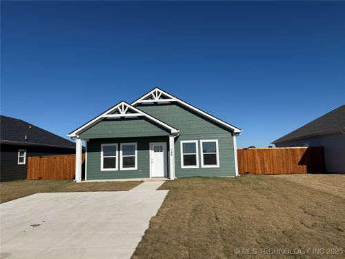 145 Loyal Ln, Durant, OK, 74701-4191 | Card Image