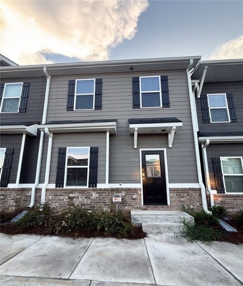 15-3272 Hamlet Loop, OPELIKA, AL, 36804-7497 | Card Image