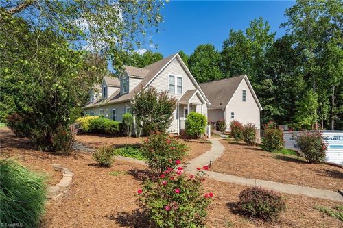 3013 Spillman Frye Ln, East Bend, NC, 27018-8486 | Card Image