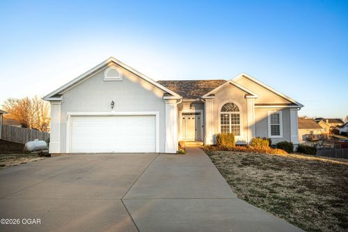 307 Ashmore Dr, Carl Junction, MO, 64834-9321 | Card Image
