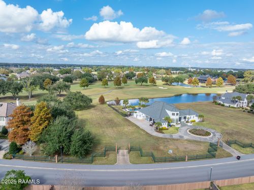 406 Le Triomphe Pkwy, Broussard, LA, 70518-6134 | Card Image