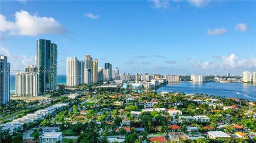 621-19370 Collins Ave, Sunny Isles Beach, FL, 33160-2240 | Card Image