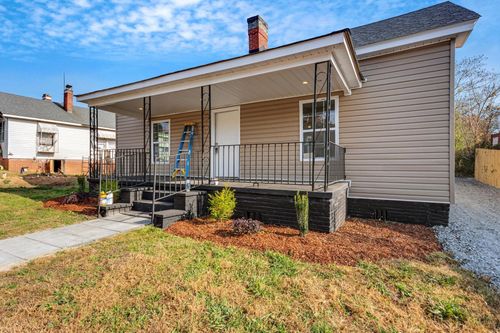 77 Veterans Ln, Whitmire, SC, 29178-1550 | Card Image