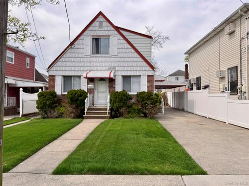 12020 201 Place, New York, NY, 11412 | Card Image