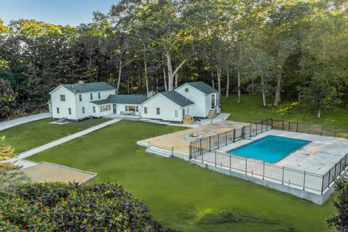 16 Yankee Peddler Path, Madison, CT, 06443-2614 | Card Image