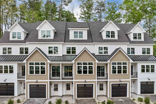 25-60 White Oaks Rd, Laconia, NH, 03246-2165 | Card Image