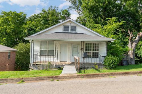 45 Lawn St, Clarksville, TN, 37040-3986 | Card Image