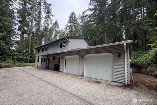 24404 Se Mirrormont Blvd, Issaquah, WA, 98027-8224 | Card Image