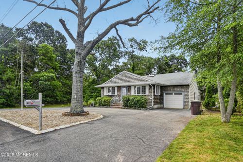 28 Cedar St, Bayville, NJ, 08721-1009 | Card Image