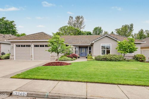 3348 Creek View Dr, Medford, OR, 97504-9622 | Card Image