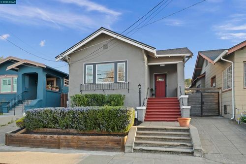 5428 Ruth Ave, Oakland, CA, 94601-5526 | Card Image