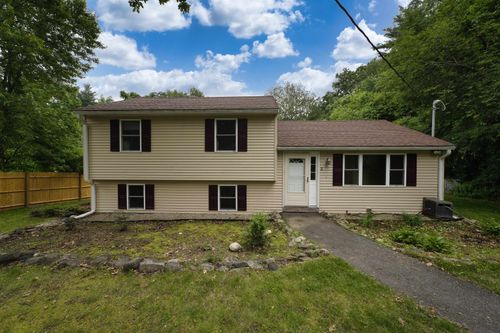 8 Overledge Dr, Derry, NH, 03038-5312 | Card Image