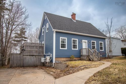 169 Quaker Crescent, Lower Sackville, NS, B4C2Z3 | Card Image