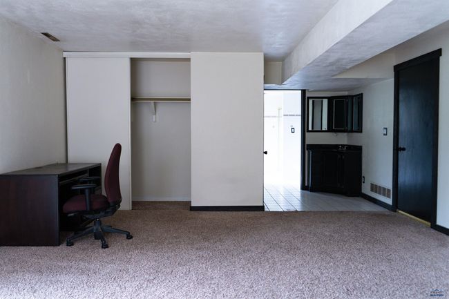 2B Woodrun Ln, Townhouse with 5 bedrooms, 2 bathrooms and null parking in Rapid City SD | Image 27