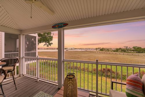 90 W 2nd St, Folly Beach, SC, 29439 | Card Image