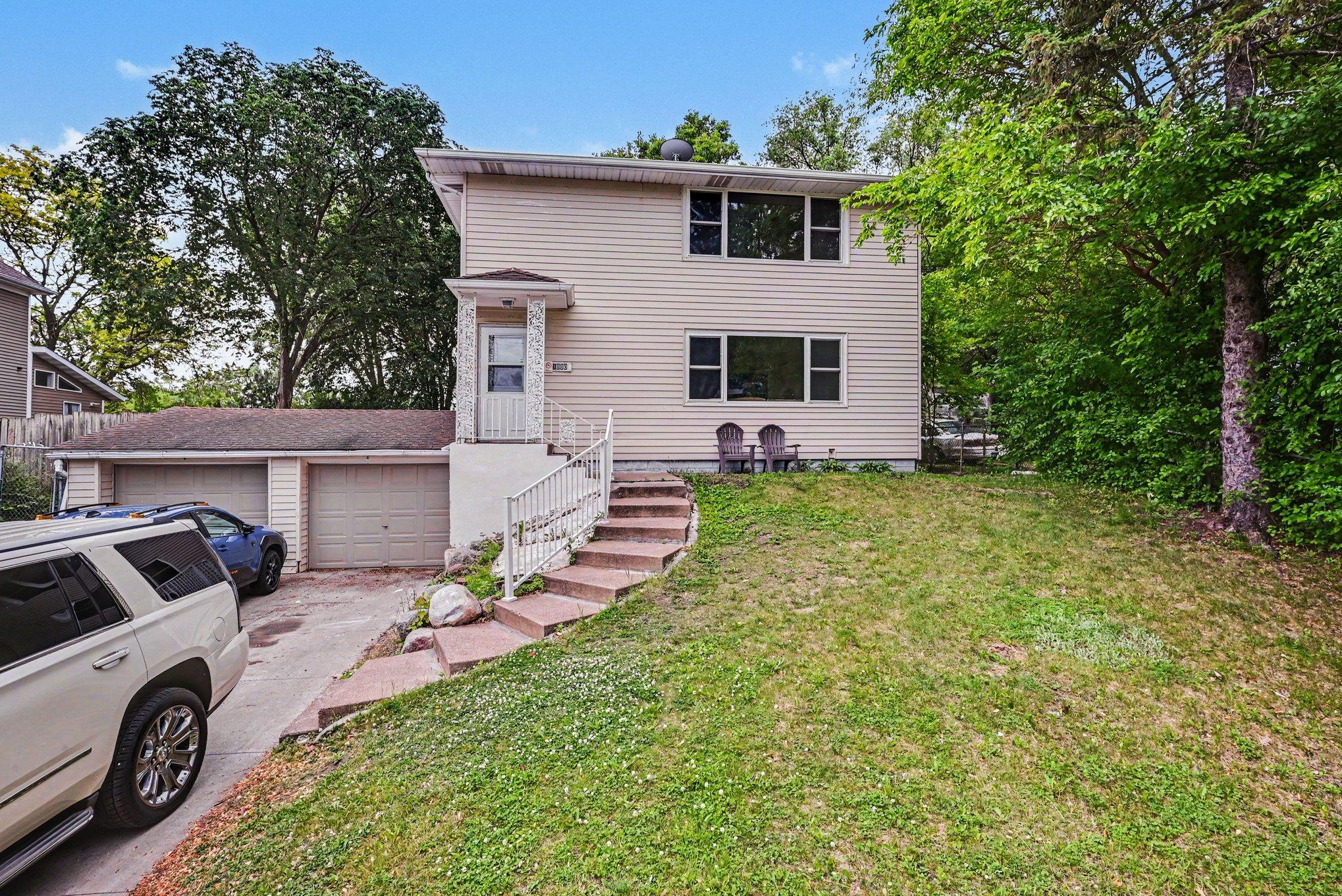 1680 Burns Ave, Saint Paul, MN 55106