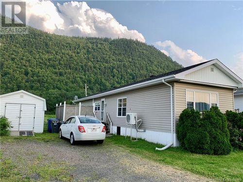 12 Mountain Rd, Campbellton, NB, E3N1V4 | Card Image