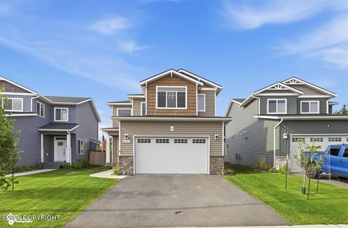 8658 Dry Creek Loop, Anchorage, AK, 99502-4017 | Card Image
