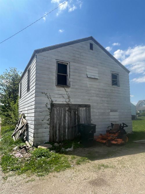 1302 S Hackley St, Muncie, IN, 47302-3567 | Card Image
