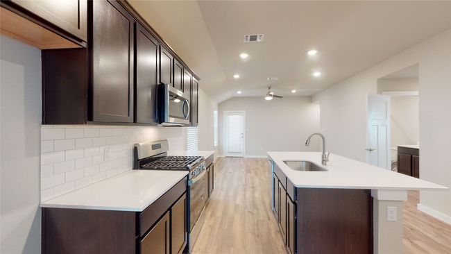 145 Louisa Dr, House other with 3 bedrooms, 3 bathrooms and 2 parking in Killeen TX | Image 4