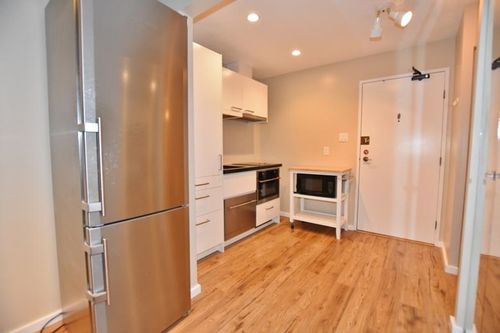 203-1950 W 8th Avenue, Vancouver, BC, V6J1W3 | Card Image