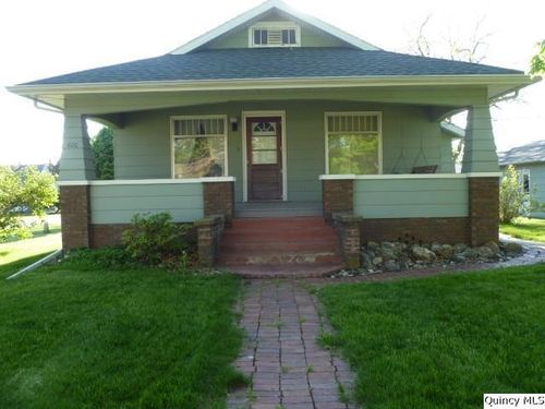 600 W Washington St, Blandinsville, IL, 61420-8927 | Card Image