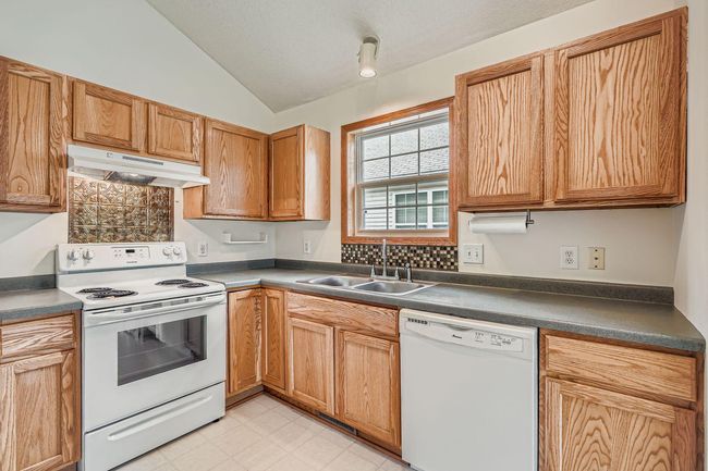 7379 Devin Lane - Web Quality - 017 - 21 2nd Floor Kitchen.jpg | Image 16