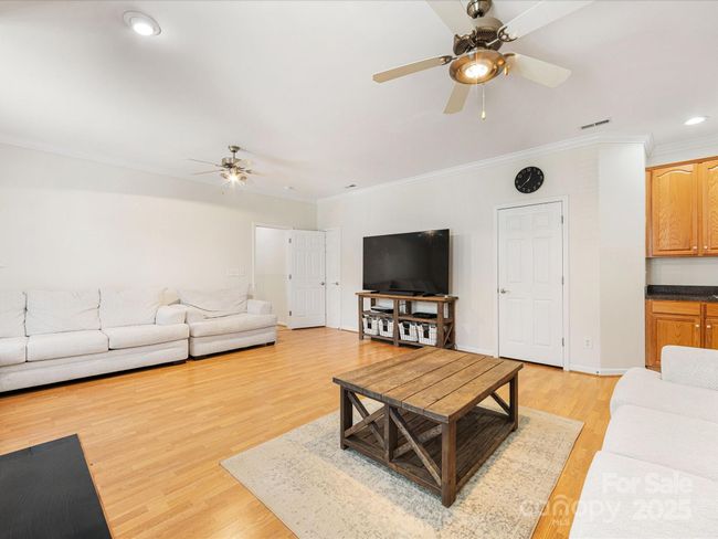 Bedroom 3 with FP | Image 35