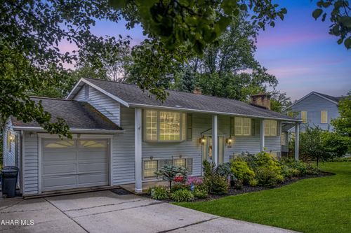 4701 Lyndale Rd, Altoona, PA, 16602-1546 | Card Image