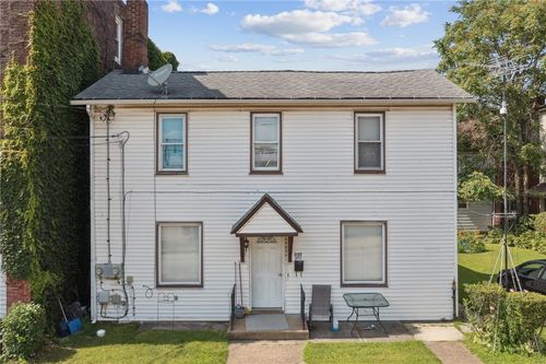 322 N 4th St, Apollo, PA, 15613-2209 | Card Image