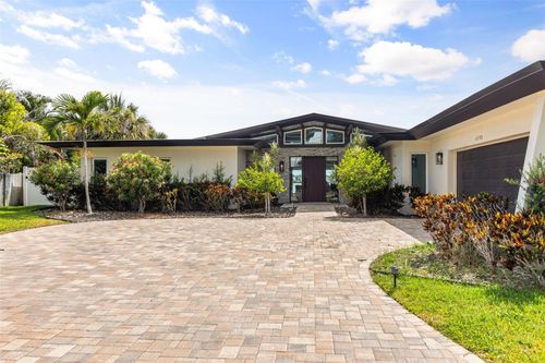 4598 Clearwater Harbor Dr S, LARGO, FL, 33770-4520 | Card Image