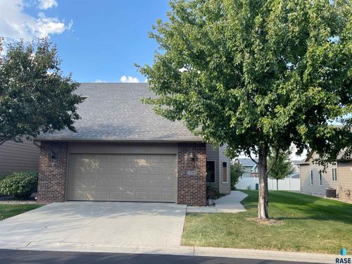 3520 W 91st Pl Place, Sioux Falls, SD, 57108 | Card Image