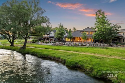 215 W Riverbridge Ln, Eagle, ID, 83616-5786 | Card Image
