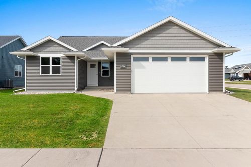 1739 Honor Street, NEENAH, WI, 54956 | Card Image