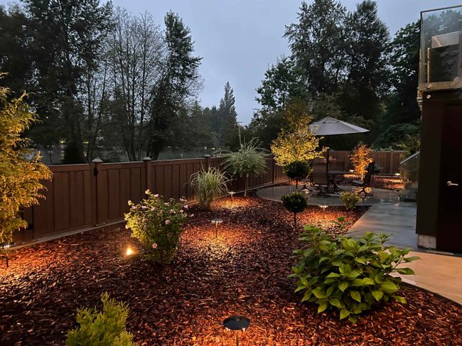 1213 Cottonwood Avenue, House other with 7 bedrooms, 5 bathrooms and 6 parking in Coquitlam BC | Image 2
