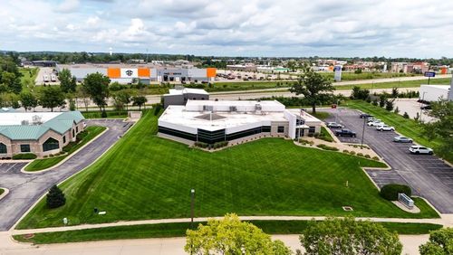 1-4700 N River Blvd Ne, Cedar Rapids, IA, 52411-6636 | Card Image