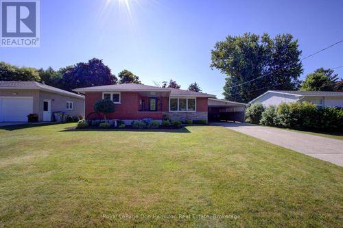 830 Barber Ave N, Listowel, ON, N4W3J9 | Card Image