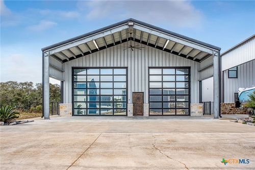 82 Circle Hook, Port O Connor, TX, 77982 | Card Image