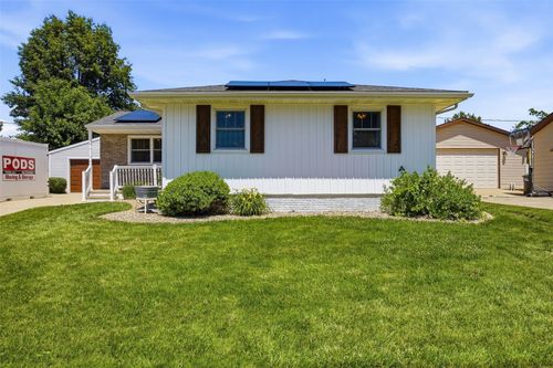2960 26th Ave, Marion, IA, 52302 | Card Image