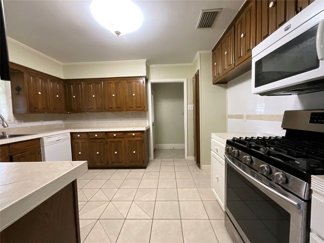 24291 State Highway 19, House other with 4 bedrooms, 2 bathrooms and null parking in Canton TX | Image 8