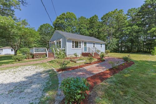 435 Old Mill Rd, Osterville, MA, 02655-1424 | Card Image
