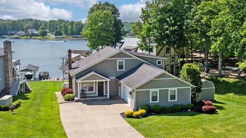 4053 Apple Valley Dr, Howard, OH, 43028-9412 | Card Image