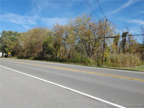 4311 Lake Ave, Lockport, NY, 14094-1180 | Card Image