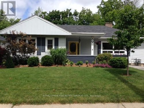 76 Main Street N, Hamilton (Waterdown), ON, L0R2H0 | Card Image