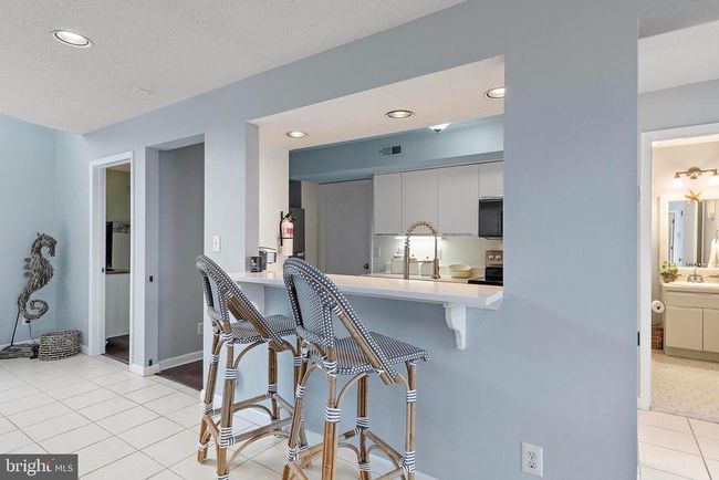 APT-8S - 420 8 Th St, Townhouse with 4 bedrooms, 2 bathrooms and null parking in BEACH HAVEN NJ | Image 24