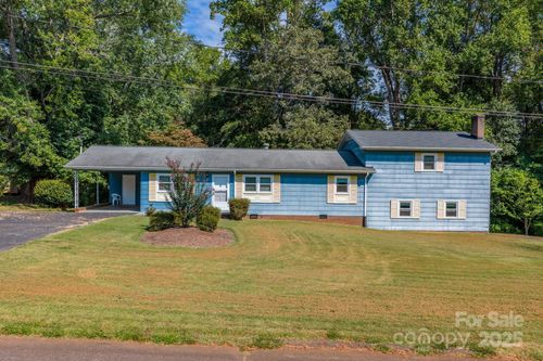 3572 Spring Valley Dr, Newton, NC, 28658-9597 | Card Image