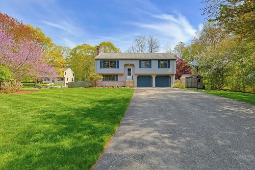1 Tamworth Rd, Sharon, MA, 02067-3013 | Card Image