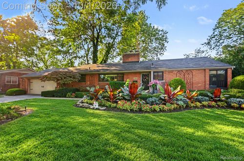 436 Barclay Rd, Grosse Pointe Farms, MI, 48236-2814 | Card Image