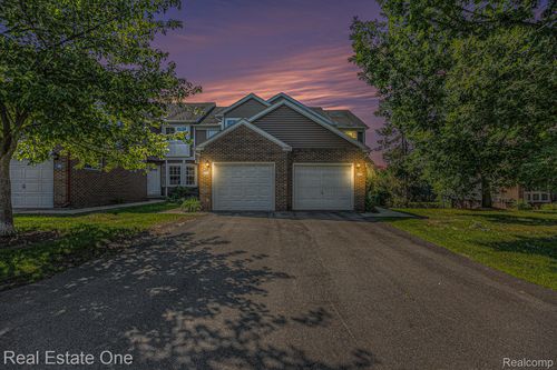 239 Fieldcrest St, Ann Arbor, MI, 48103-6419 | Card Image
